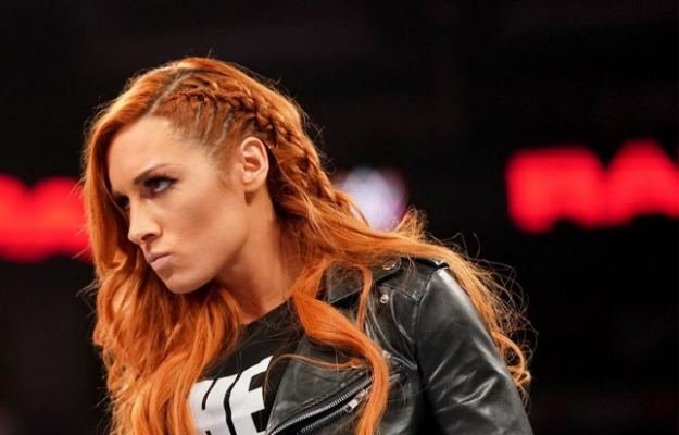 Becky Lynch beats Asuka in a No Holds Barred match - Sportsdie